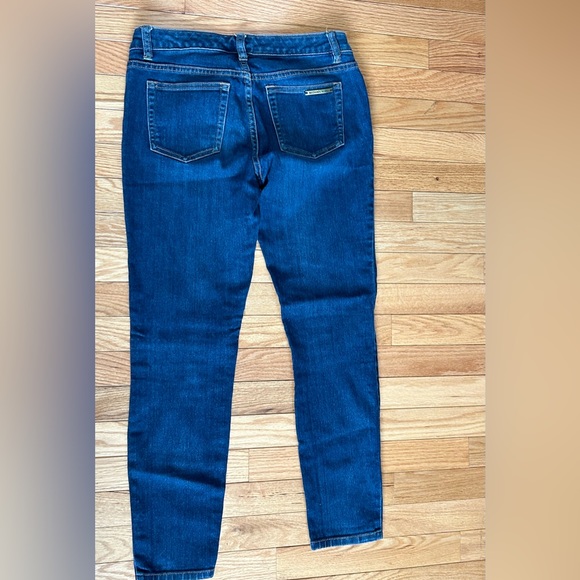 Michael kors Denim Mid Rise Medium Wash Skinny Jeans size 2 woman’s - Picture 2 of 5
